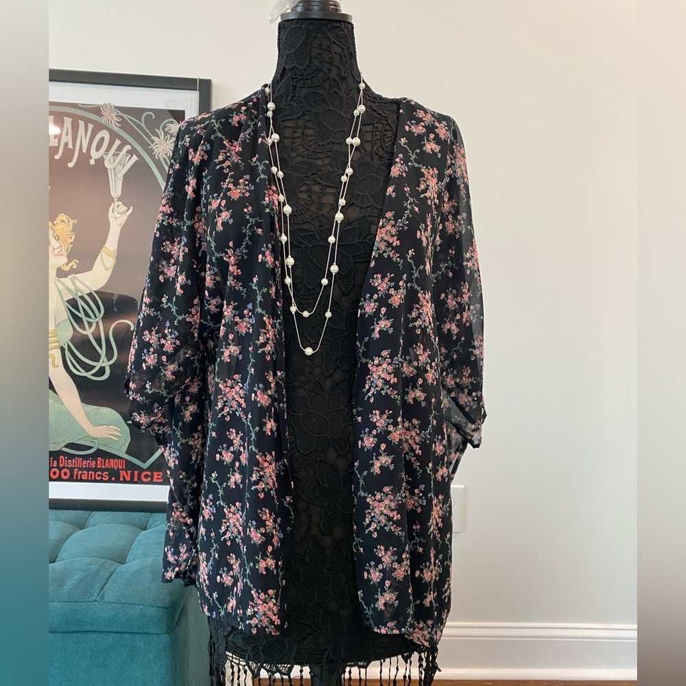 Charlotte Russe Black Floral Sheer Flowy Cardigan. Size Medium